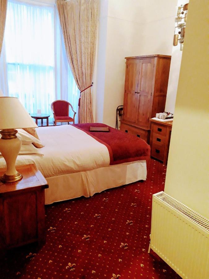 The Berkeley Guesthouse Eastbourne Ngoại thất bức ảnh